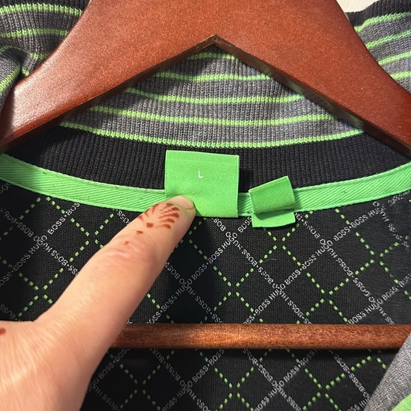 Hugo Boss full zip light jacket men’s sz Lg EUC
Great condition! - Picture 5 of 6